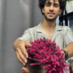 عکس من و مشتری برای انجام فر در سالن زیبایی است. آکادمی محمد فرشته